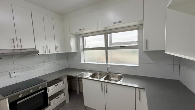 To Let 2 Bedroom Property for Rent in Table View Western Cape